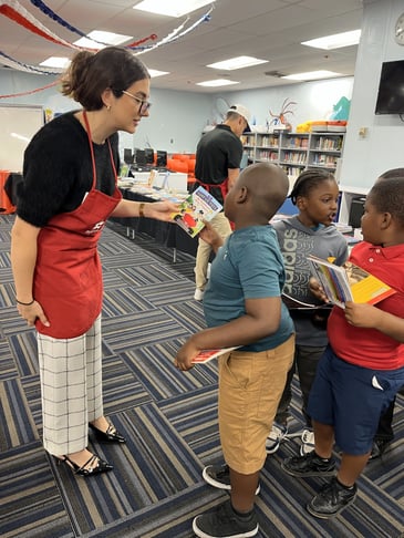 Morrow Elementary_Volunteer with Student